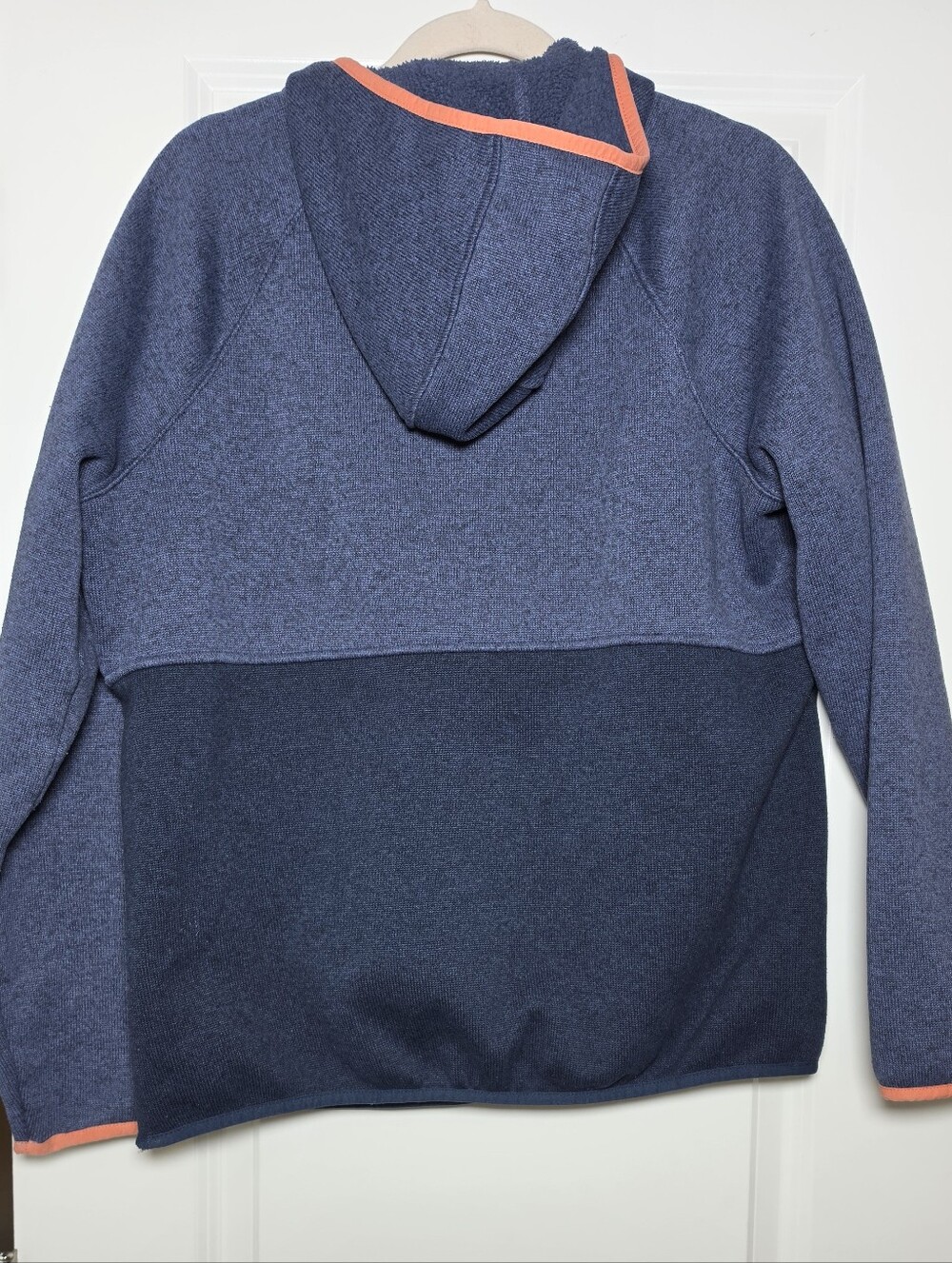 L.L.Bean Women’s Large Hooded Fleece Pullover Navy Coral Hiking Gorpcore - Picture 3 of 10